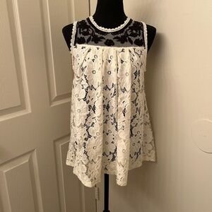 Romeo & Juliet Couture White and Black Babydoll Sleeveless Blouse Size Small